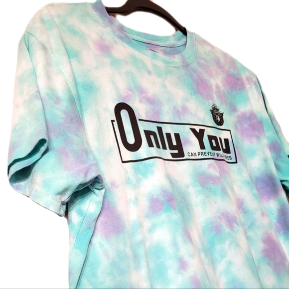 "Only You Can Prevent Wildfires" Tie-Dye Cropped t-sh - Picture 2 of 7